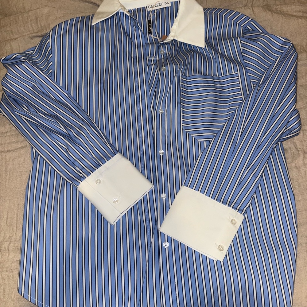 NWT Gallery Women's Blue and White Striped Button Down Shirt